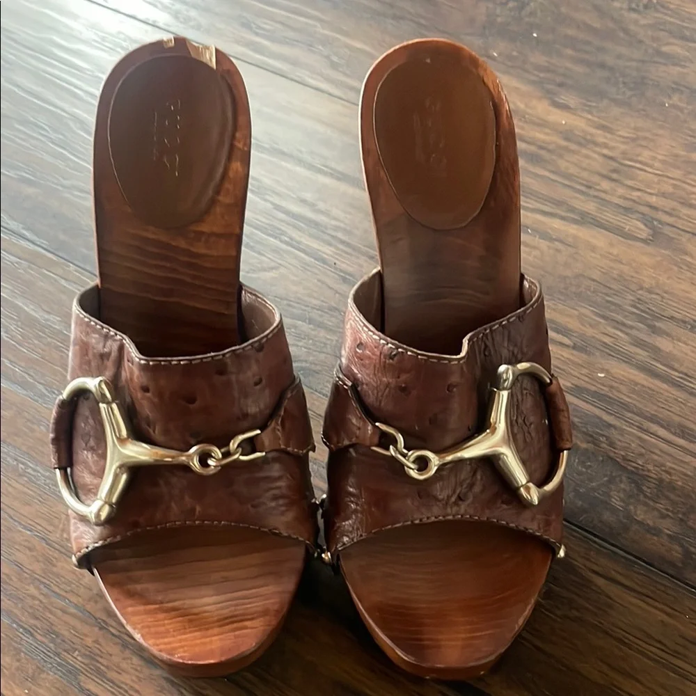 Gucci Brown High-Heeled Mule Sandals with Studs - Picture 2 of 7